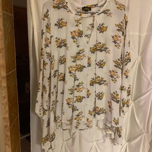 Audrey size small flowy floral top